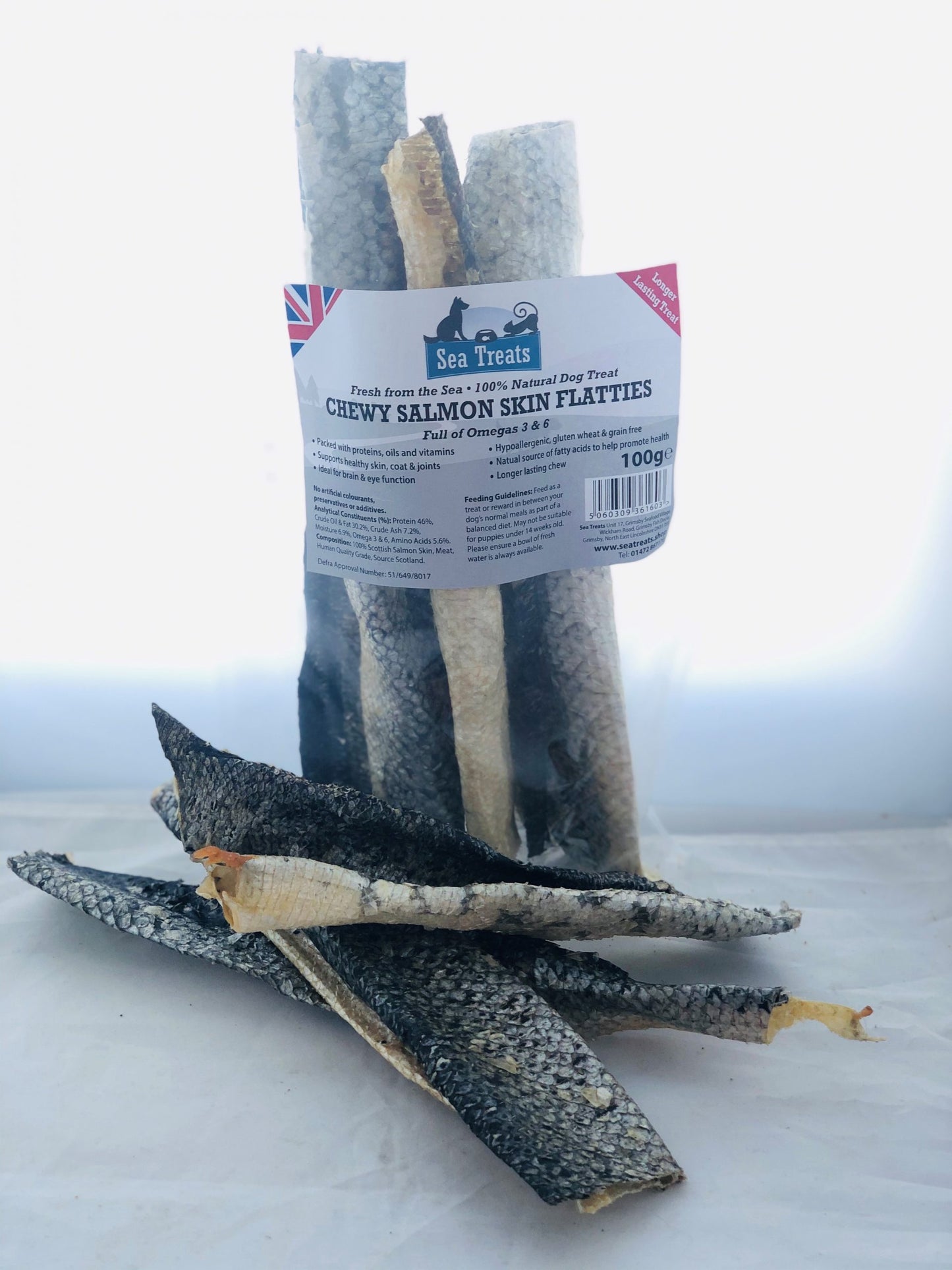 Chewy Salmon Skin Flatties (100g)